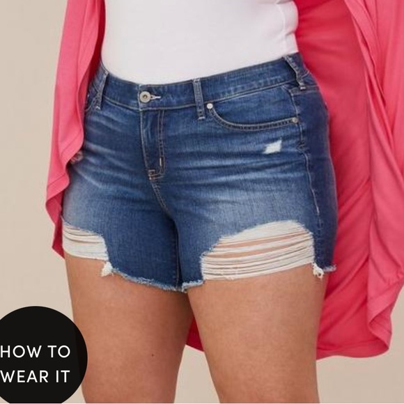 TORRID Vintage Stretch Denim Shorts - Picture 4 of 6
